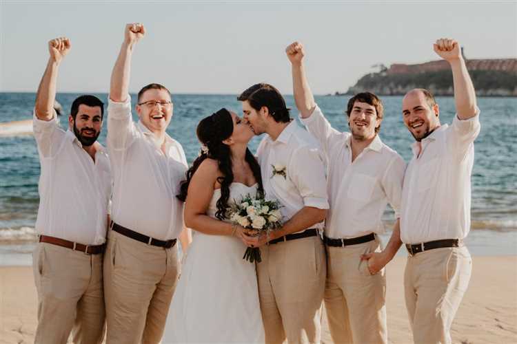 Como se llaman los acompañantes del novio en una boda