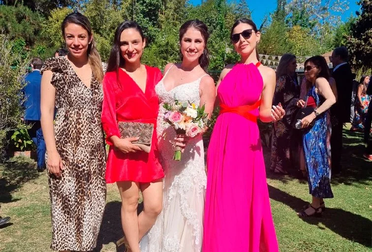 ¿Cuál es el mejor color para ir a una boda?