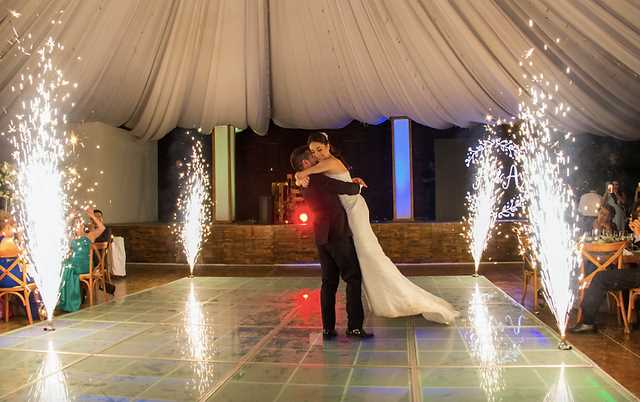 ¿Cuántos vals se bailan en una boda?