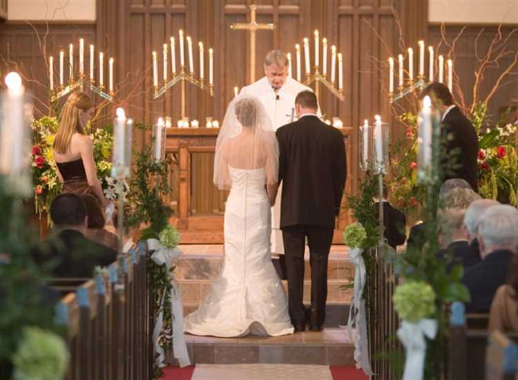 ¿Dónde se sienta la novia en la boda?