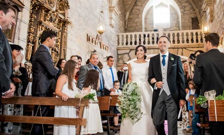 La llegada de la novia a la iglesia y su entrada triunfal