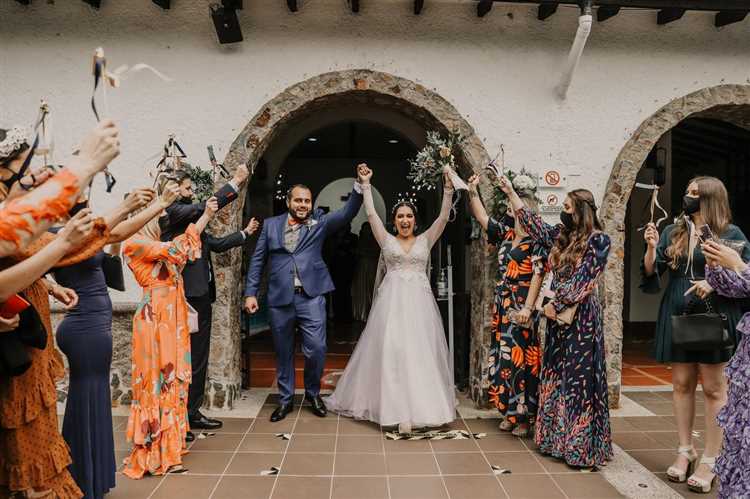 Tradiciones de boda: Qué se tira a los novios