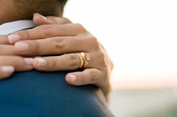 Consejos para el novio al comprar los anillos de boda