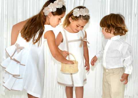 El papel de la niña de las flores de boda